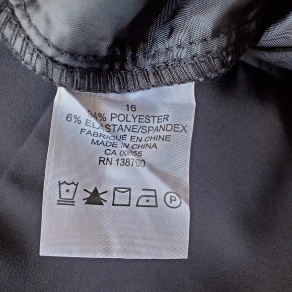 PENNINGTONS Black Slightly Curvy Fit Cropped Pants Size 16 - Picture 5 of 6